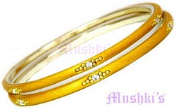 Lac Bangle - click here for large view